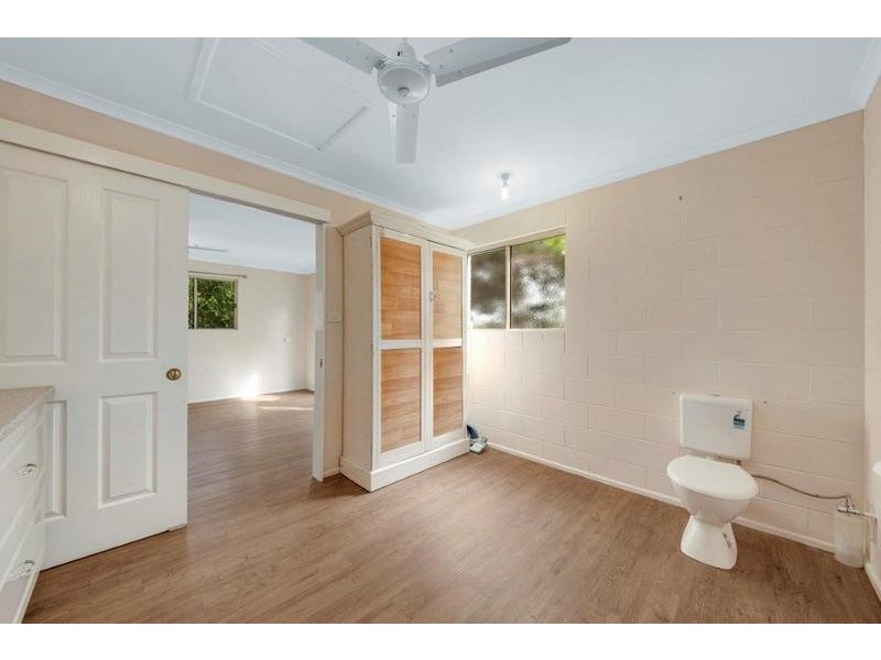 47 Leslie Road, Wooderson QLD 4680