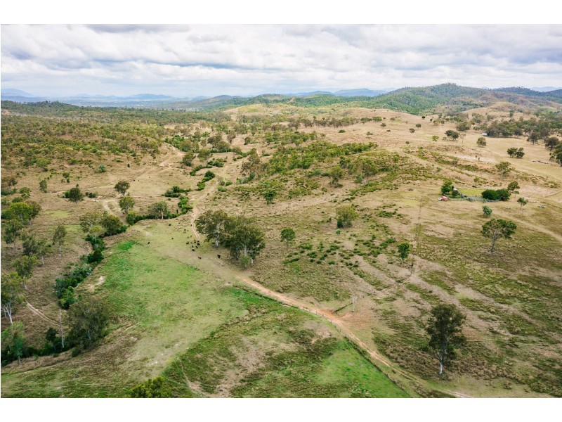 737 Deep Creek Road, Wooderson QLD 4680