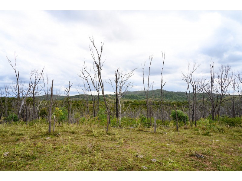 737 Deep Creek Road, Wooderson QLD 4680