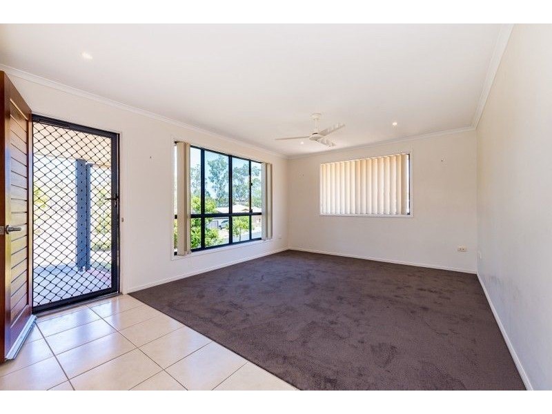 16 Bridgeman Place, New Auckland QLD 4680