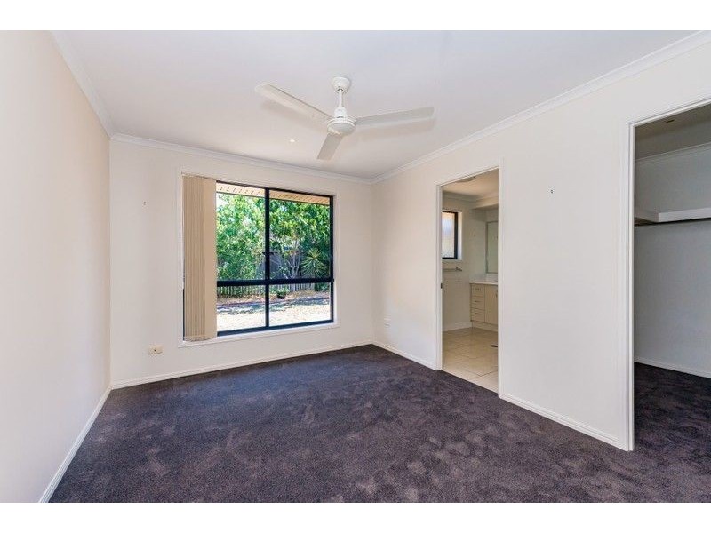 16 Bridgeman Place, New Auckland QLD 4680