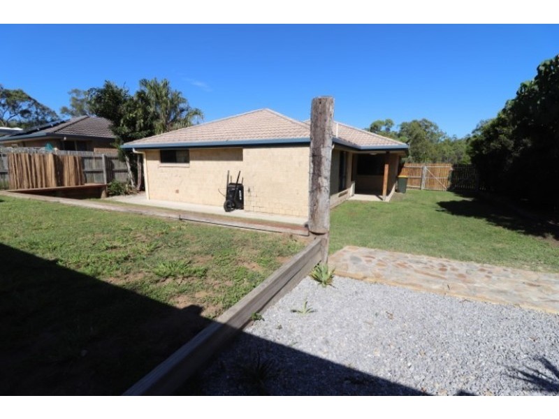 16 Bridgeman Place, New Auckland QLD 4680