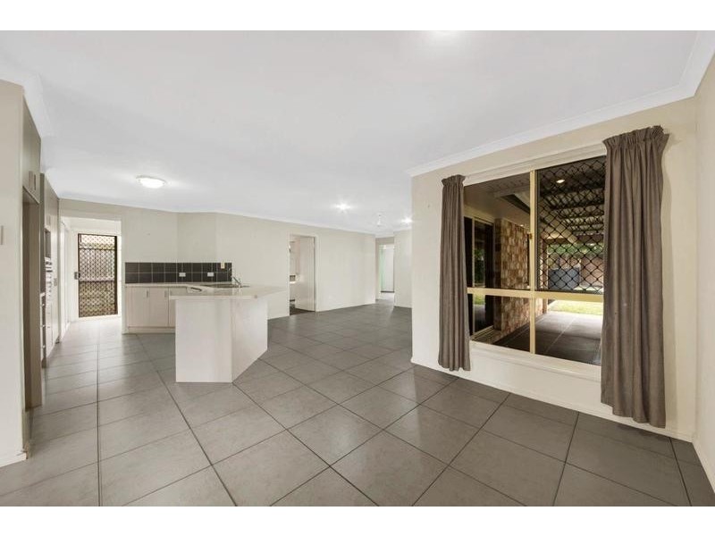 17 Sun Court, Calliope QLD 4680