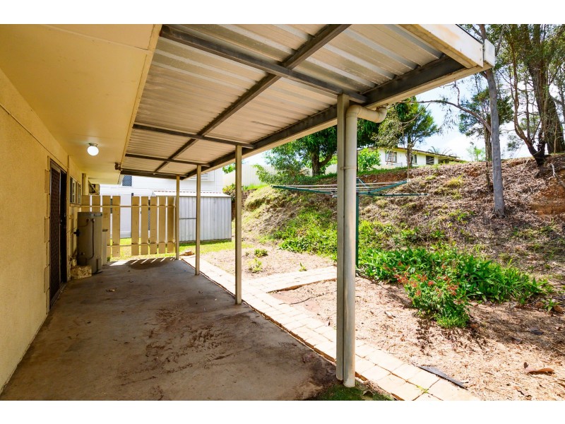 18 Ferguson Crescent, West Gladstone QLD 4680