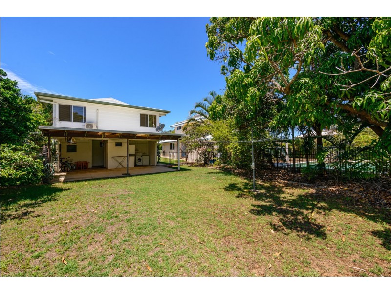 17 The Oaks Road, Tannum Sands QLD 4680