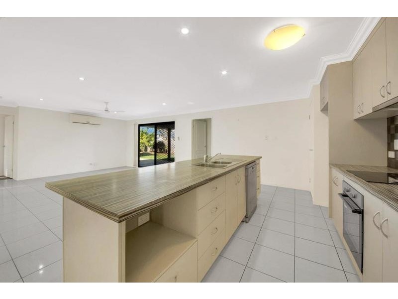 13 Sunpoint Way, Calliope QLD 4680