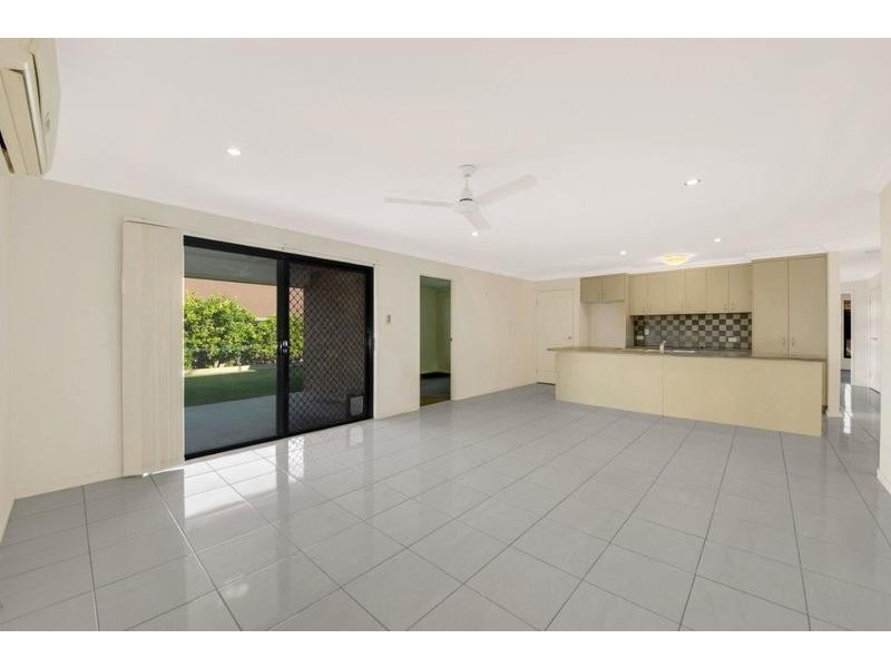 13 Sunpoint Way, Calliope QLD 4680