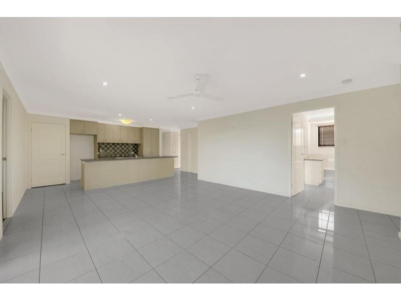 13 Sunpoint Way, Calliope QLD 4680