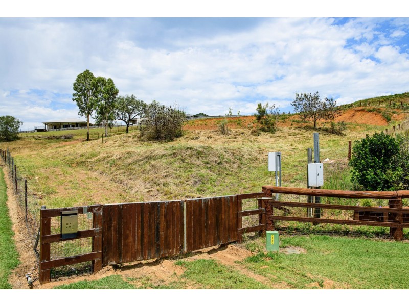 10 Greenhills Court, Calliope QLD 4680