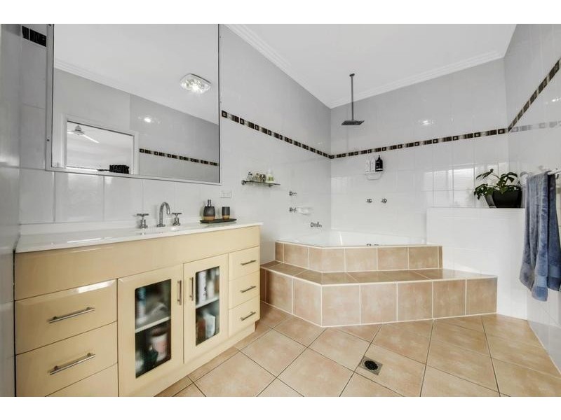 48 Central Ave, Calliope QLD 4680