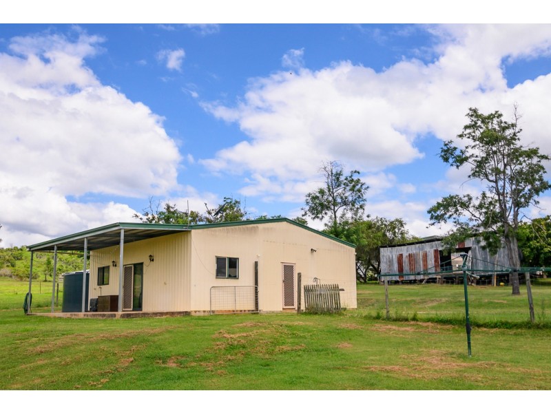 397 Potters Road, Wooderson QLD 4680
