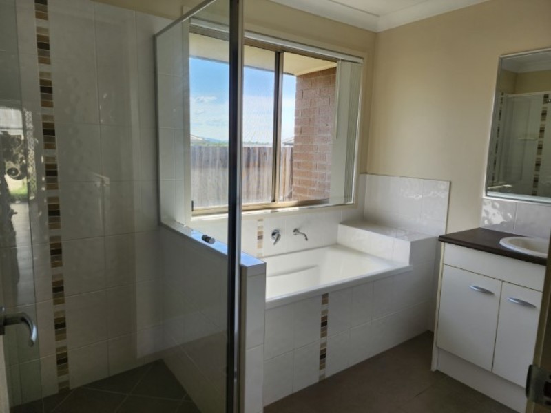11 Woodward Avenue, Calliope QLD 4680