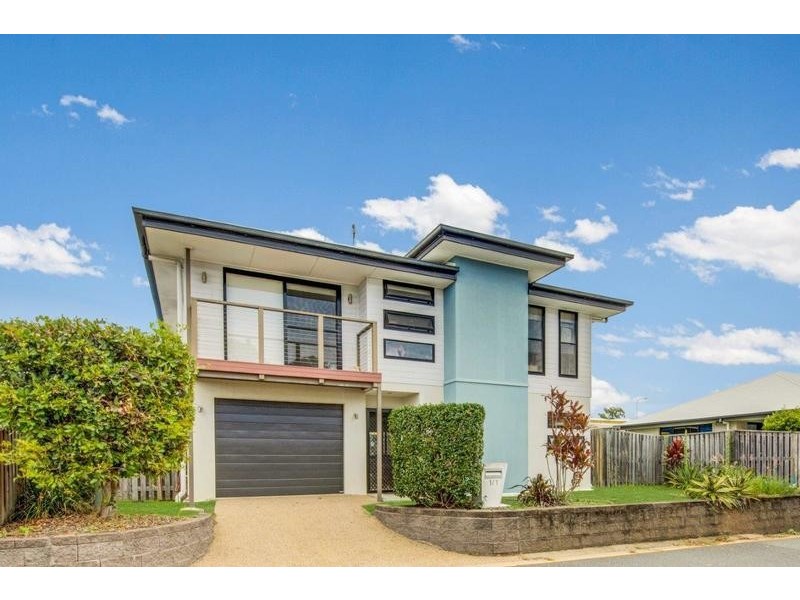 1/1 Wedgetail Road, Clinton QLD 4680