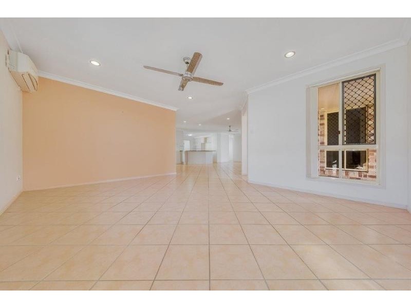 23 Geoffrey Thomas Drive, Tannum Sands QLD 4680
