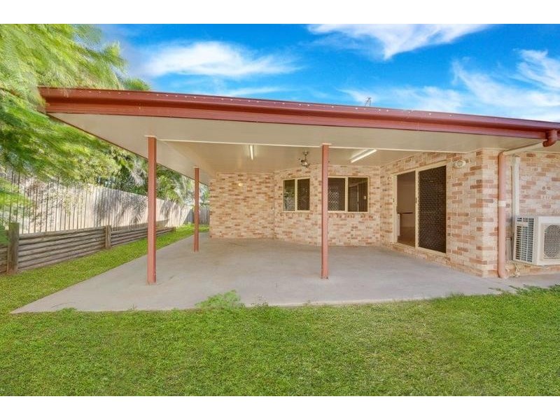 23 Geoffrey Thomas Drive, Tannum Sands QLD 4680