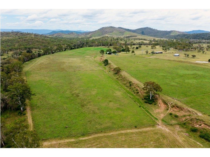 357 Marsh Road, Wooderson QLD 4680