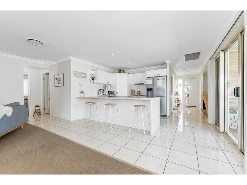 14 Abbey Place, Calliope QLD 4680