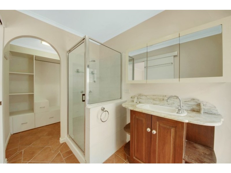 45 Wilson Street, New Auckland QLD 4680