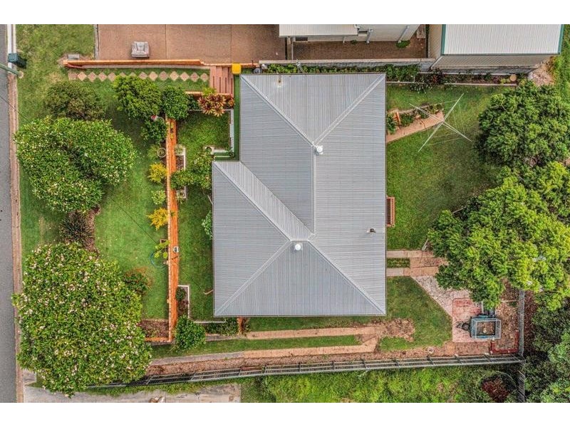15 Coase Street, West Gladstone QLD 4680