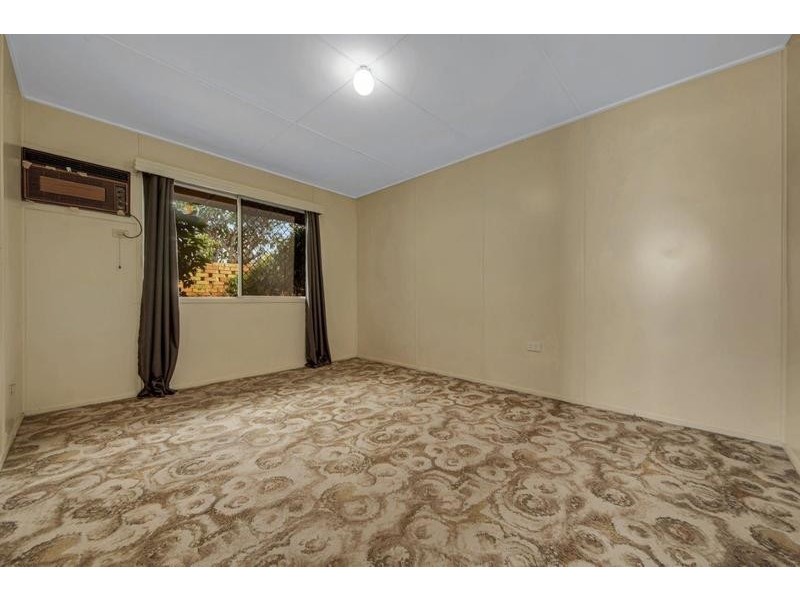 15 Coase Street, West Gladstone QLD 4680