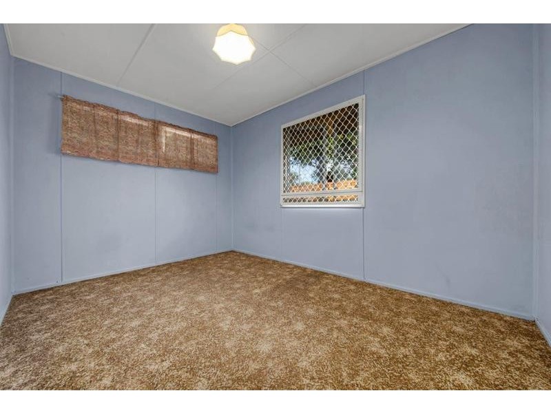 15 Coase Street, West Gladstone QLD 4680