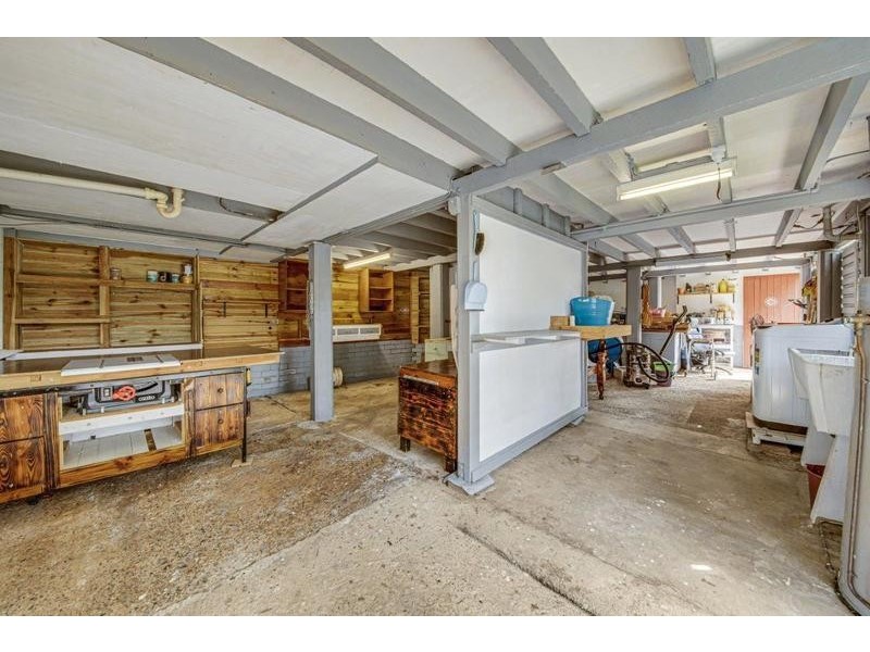 15 Coase Street, West Gladstone QLD 4680