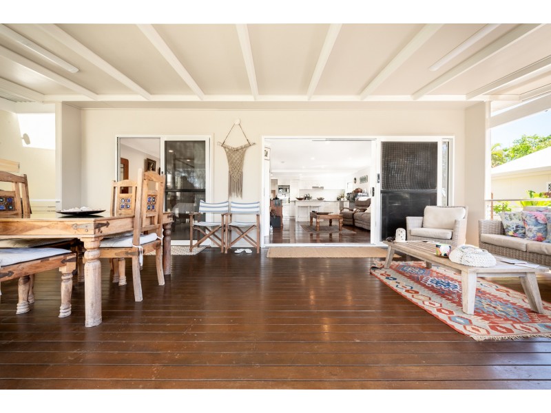 18 The Oaks Road, Tannum Sands QLD 4680