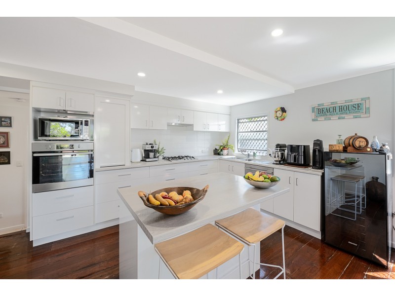 18 The Oaks Road, Tannum Sands QLD 4680