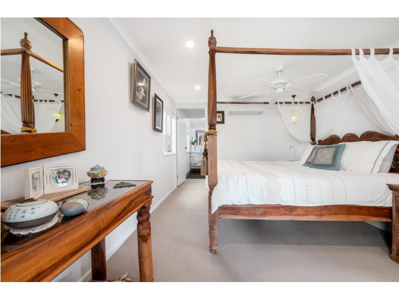 18 The Oaks Road, Tannum Sands QLD 4680