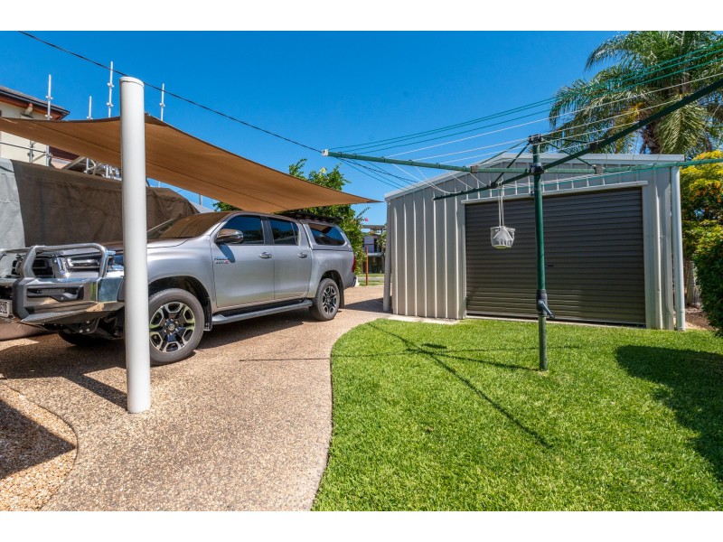 18 The Oaks Road, Tannum Sands QLD 4680