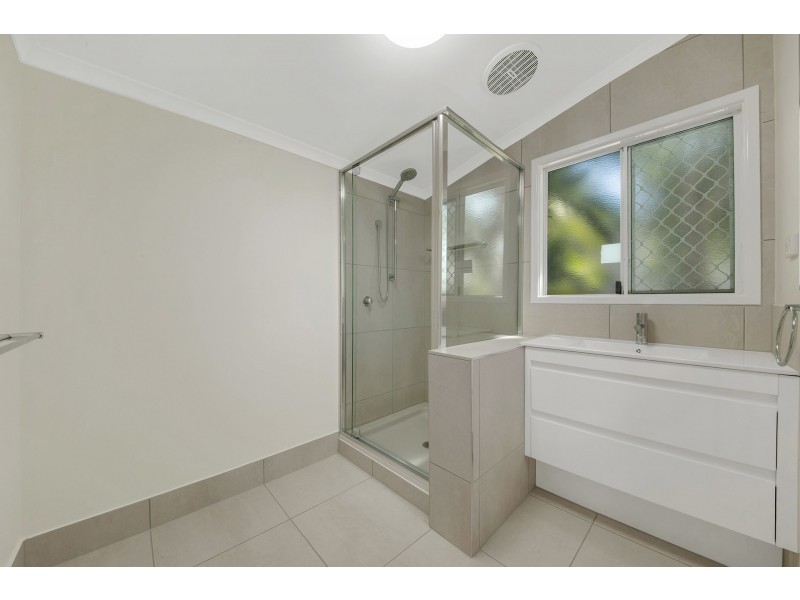 20 The Oaks Road, Tannum Sands QLD 4680