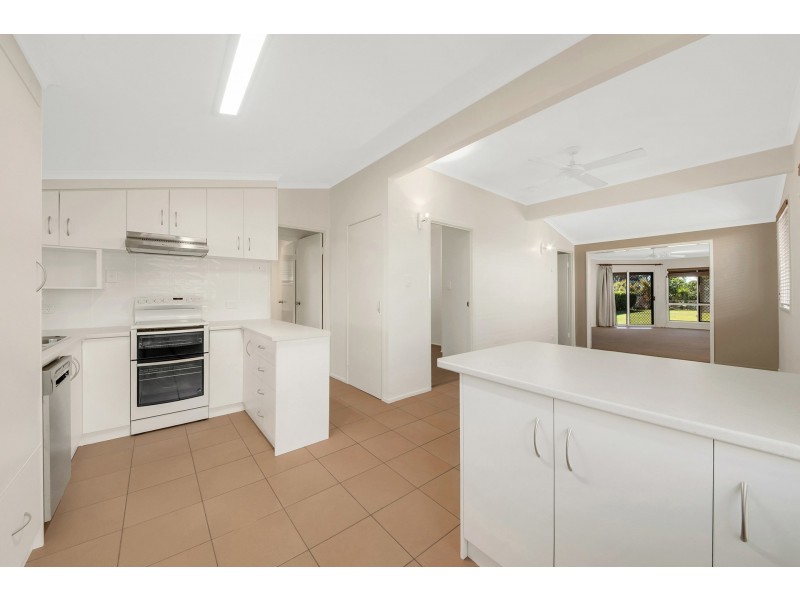 20 The Oaks Road, Tannum Sands QLD 4680