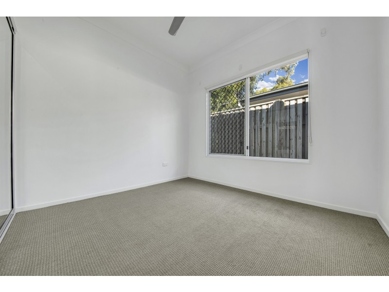 12 Sundowner Road, Clinton QLD 4680
