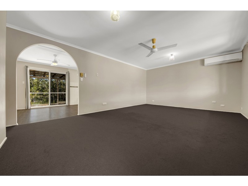 14 Gretel Drive, Clinton QLD 4680
