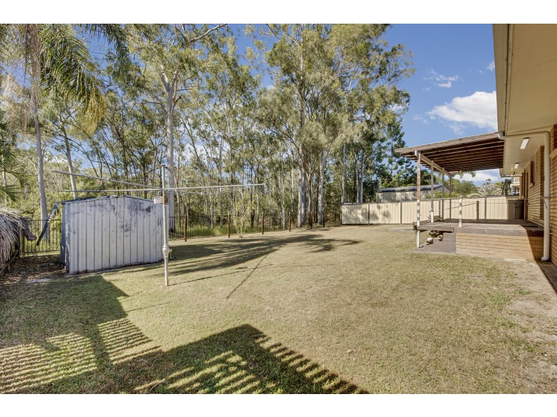 14 Gretel Drive, Clinton QLD 4680