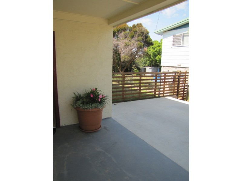 90 Malpas Street, Boyne Island QLD 4680