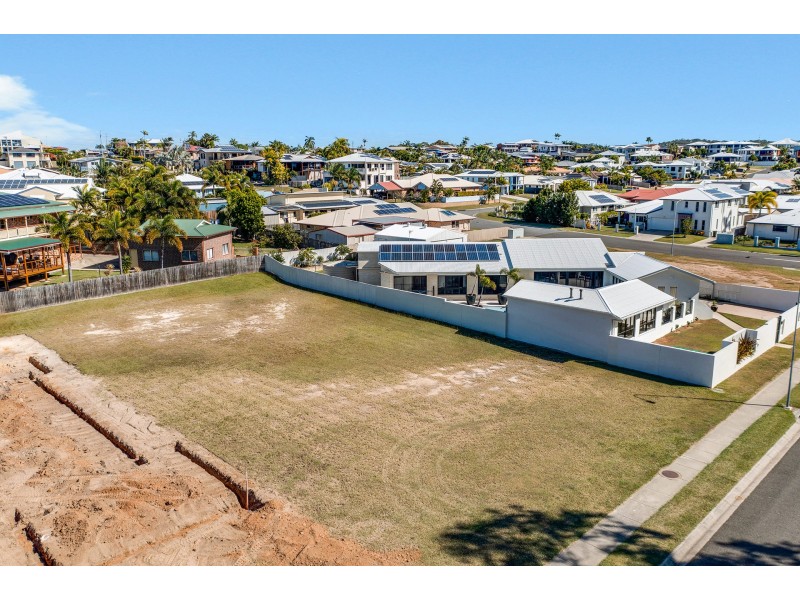 45 The Oaks Road, Tannum Sands QLD 4680