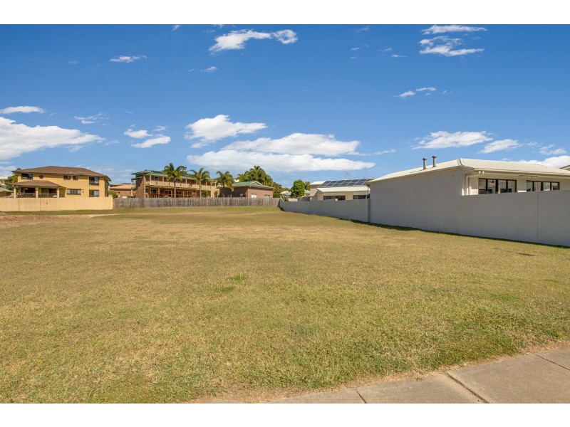 45 The Oaks Road, Tannum Sands QLD 4680