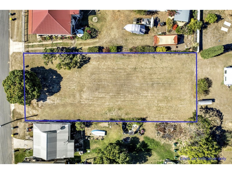 33 Gladstone Street, Mount Larcom QLD 4695