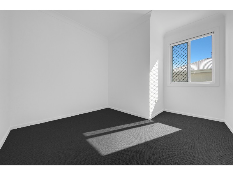 4/2 Harmony, Clinton QLD 4680