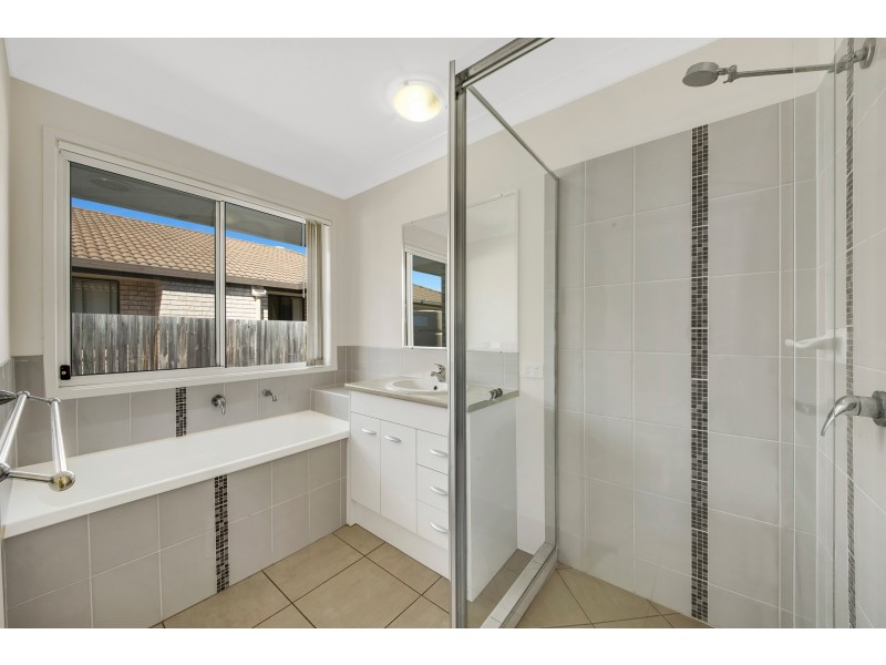 16 Fleet Street, Calliope QLD 4680