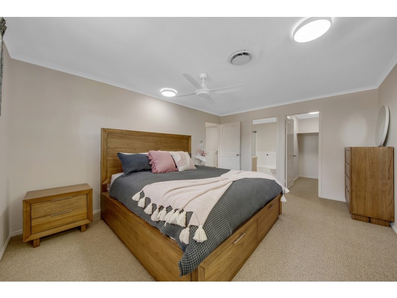 1 & 2/113A Central Lane, Gladstone QLD 4680