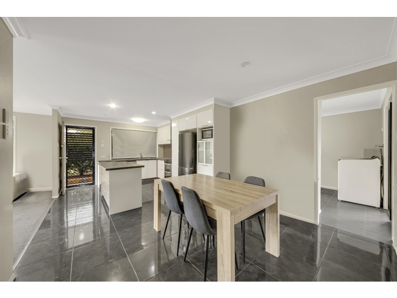 3 Melbourne Crt, Calliope QLD 4680