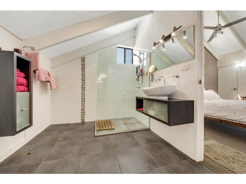 2390 Dawson Hwy, Calliope QLD 4680