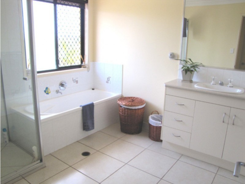 2  Walker Drive, Calliope QLD 4680