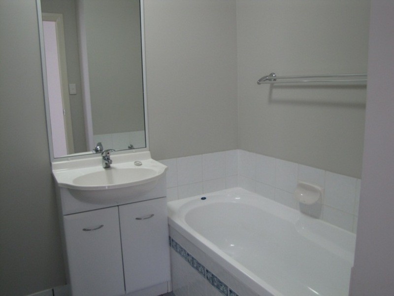 1/14  Hannah Street, Calliope QLD 4680