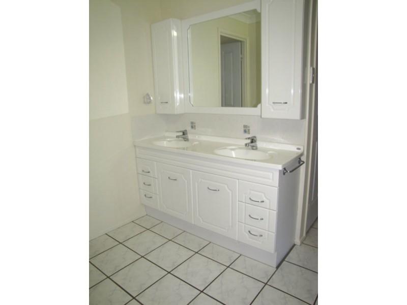 11 Ironmonger Street, Calliope QLD 4680