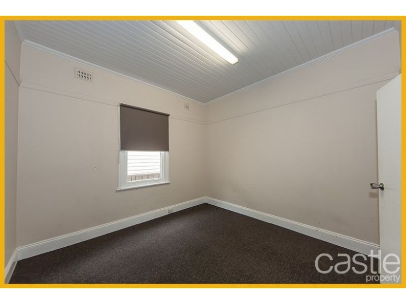 37 Donald St, Hamilton NSW 2303