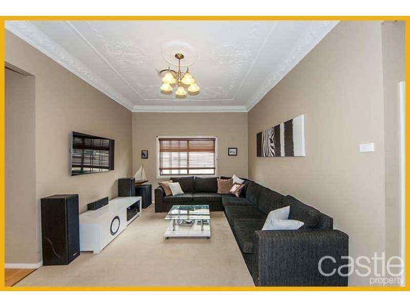 37 Crebert St, Mayfield East NSW 2304
