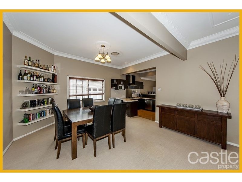 37 Crebert St, Mayfield East NSW 2304